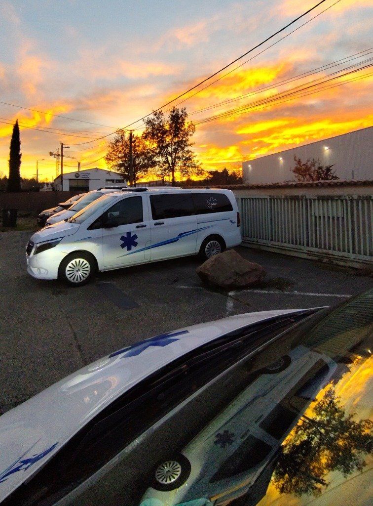 ambu_coucher_de_soleil.jpg